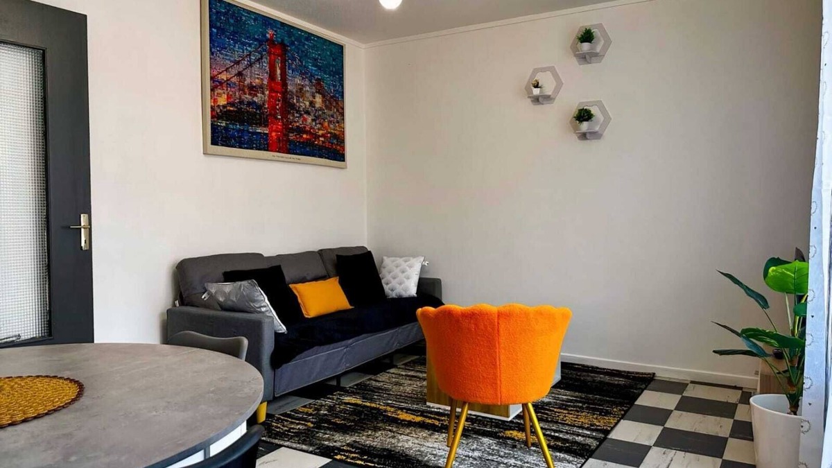 Chateauroux Apartment | Bright and welcoming fully-equipped T3 apartment