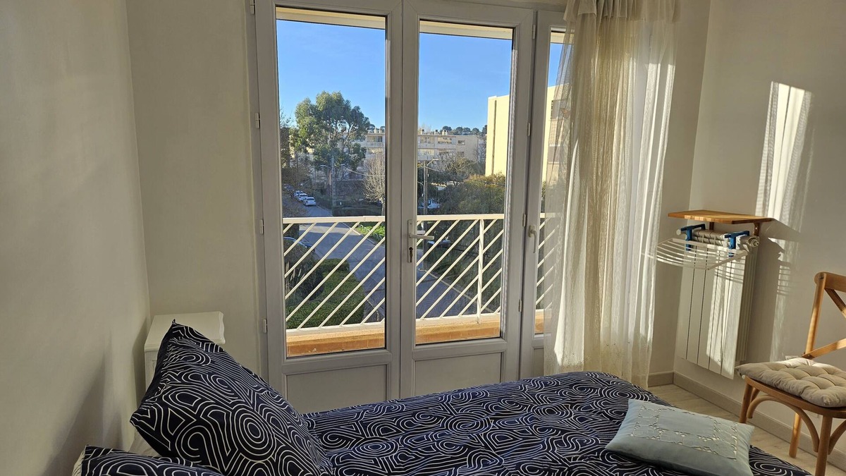 Le Pradet Apartment | Bright apartment - near the beach