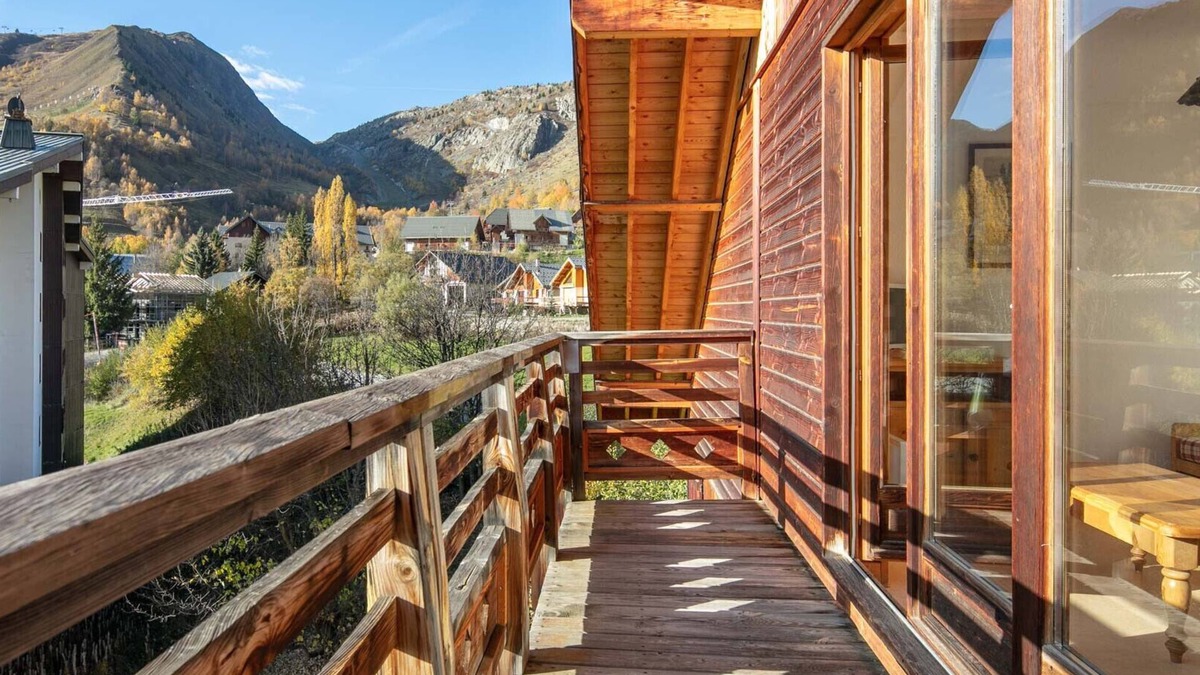 Saint-Sorlin-d'Arves Apartment | Bright apt 4/6 ppl, near the ski station, balcony
