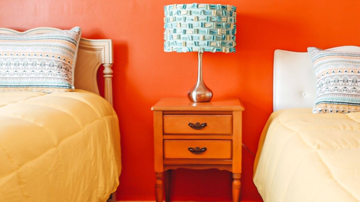 Manistee House | Bright Beautiful beach theme home walking distance to Lake Michigan & downtown!