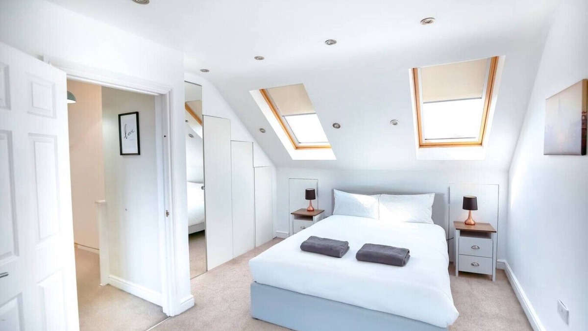 Tooting House | Bright, Clean & Central – Tooting Home with Garden
