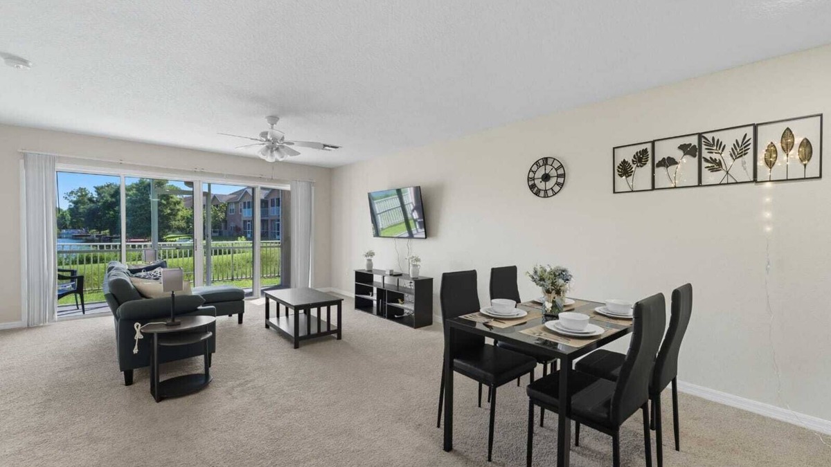 Kissimmee Condo | Bright & Cozy 2BR Condo Minutes from Disney Parks