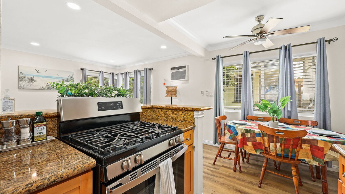 Alhambra Apartment | Bright&Cozy Getaway 10min to Downtown LA
