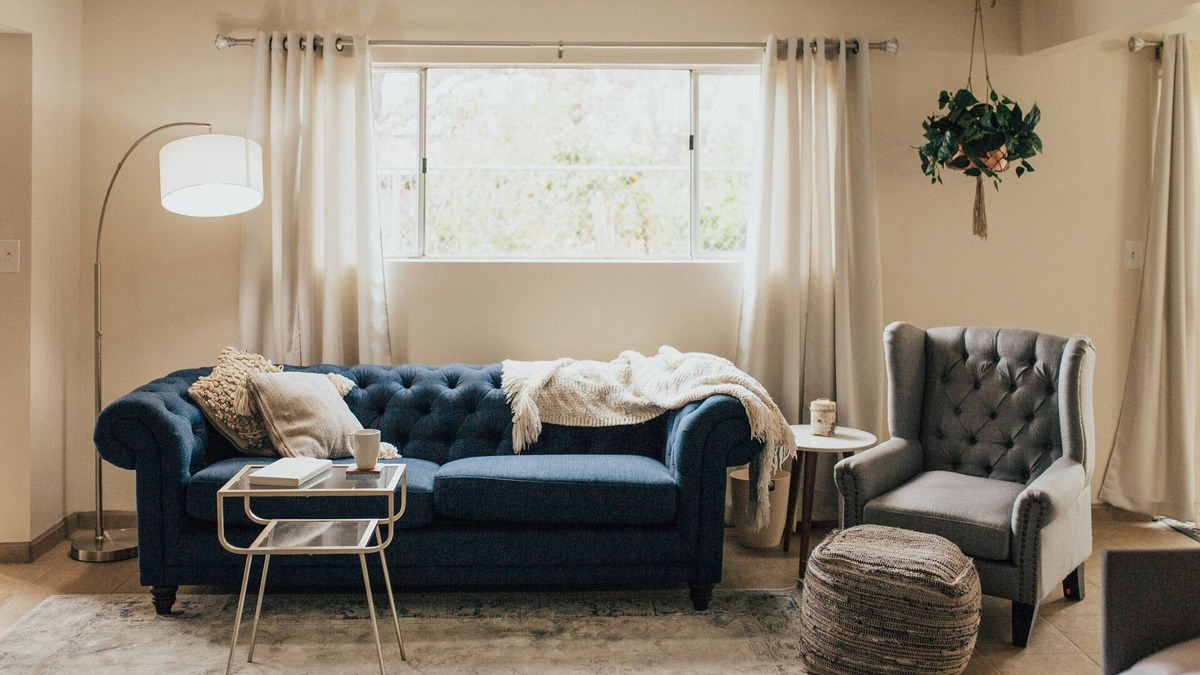 Greenacres Apartment | Bright Elegant Apartment with Private Garden Patio