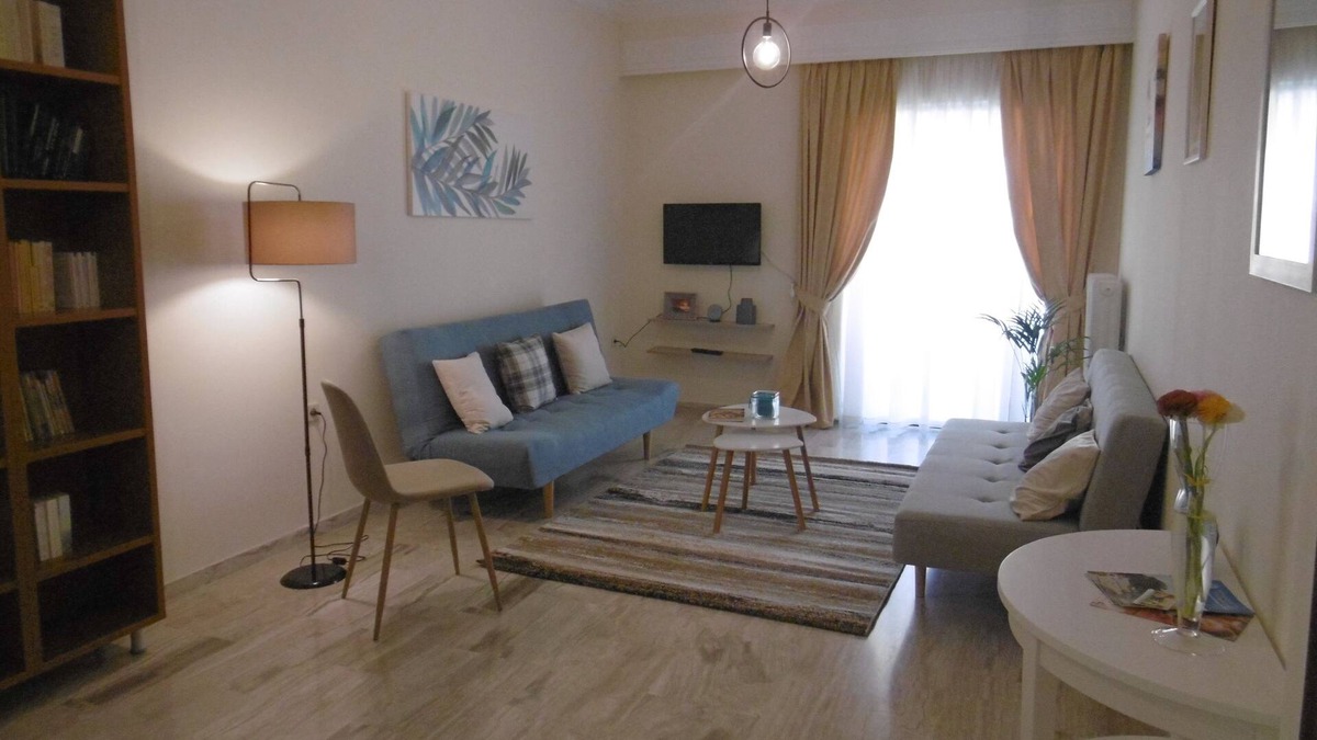 Glyfada Apartment | Bright, Elegant Apartment