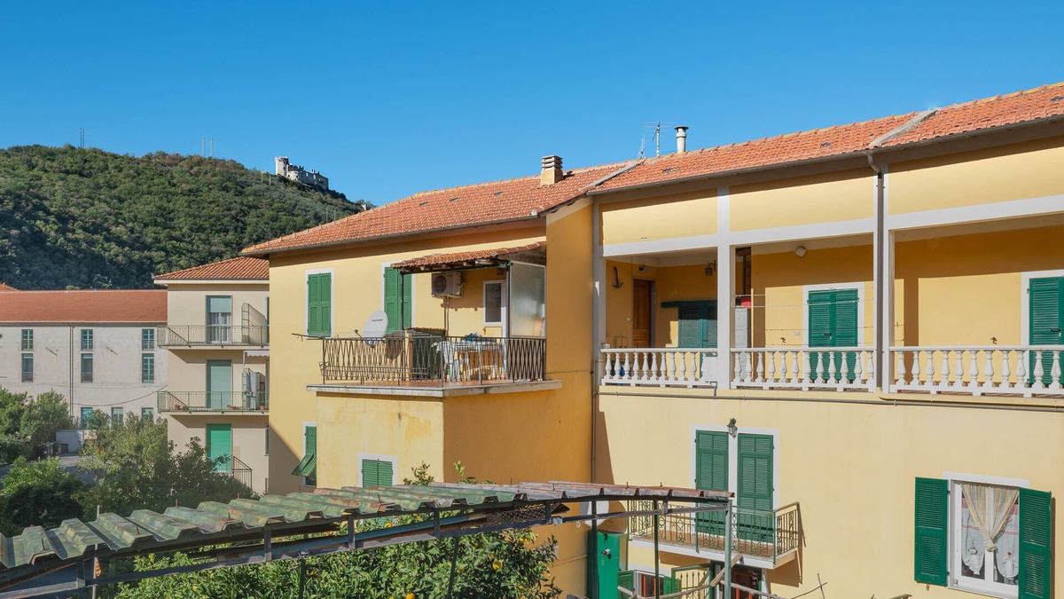 Finalborgo House | Bright Finalborgo Apartment - BBQ, Bike Storage, Garden