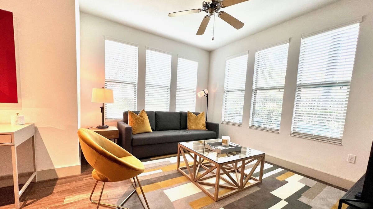 Tampa Apartment | Bright Modern 1BR/NewFurnish/ Pool/near D'twn !
