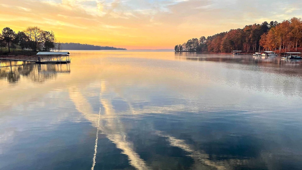 Anderson House | Bright Oasis on Lake Hartwell w/Boat Dock!