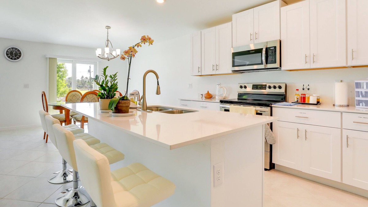 Port Charlotte - Charlotte Harbor House | Bright Port Charlotte Home - 2 Mi to Beach!