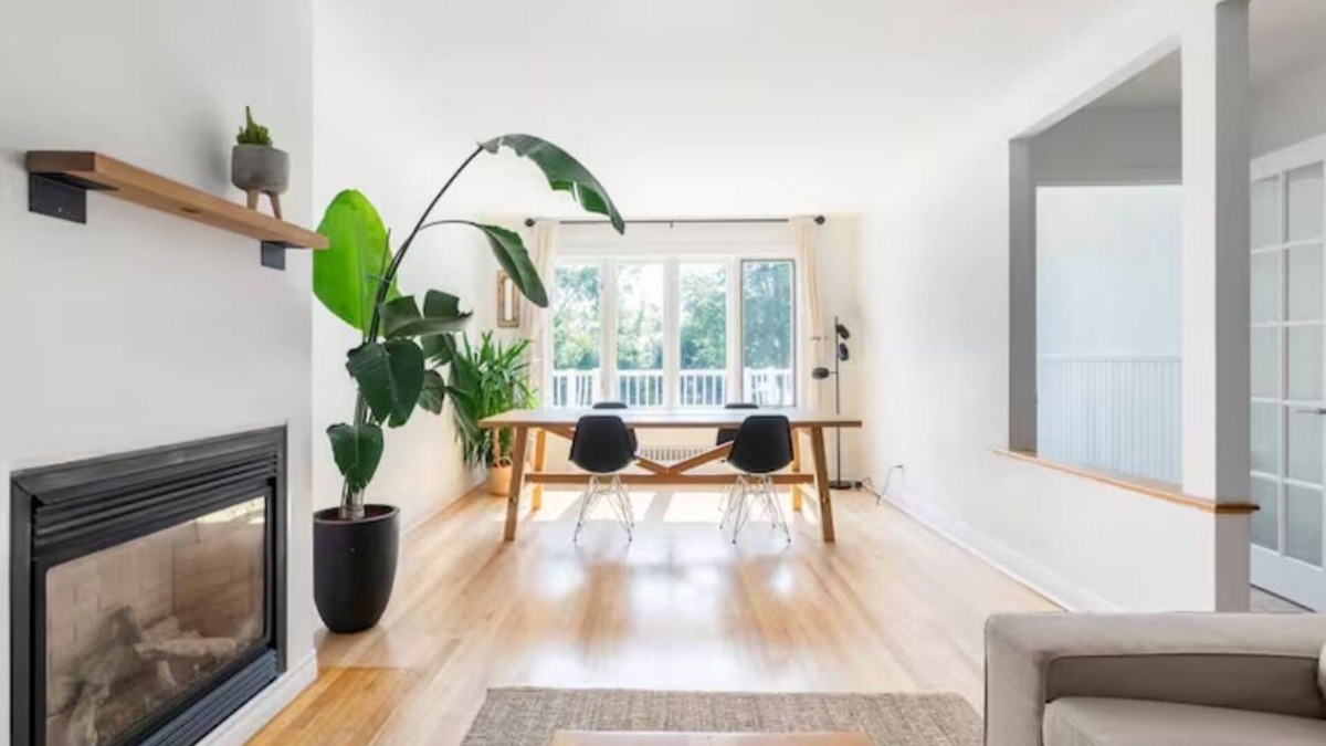 LaSalle Condo | Bright Riverfront 3-Bedroom Condo