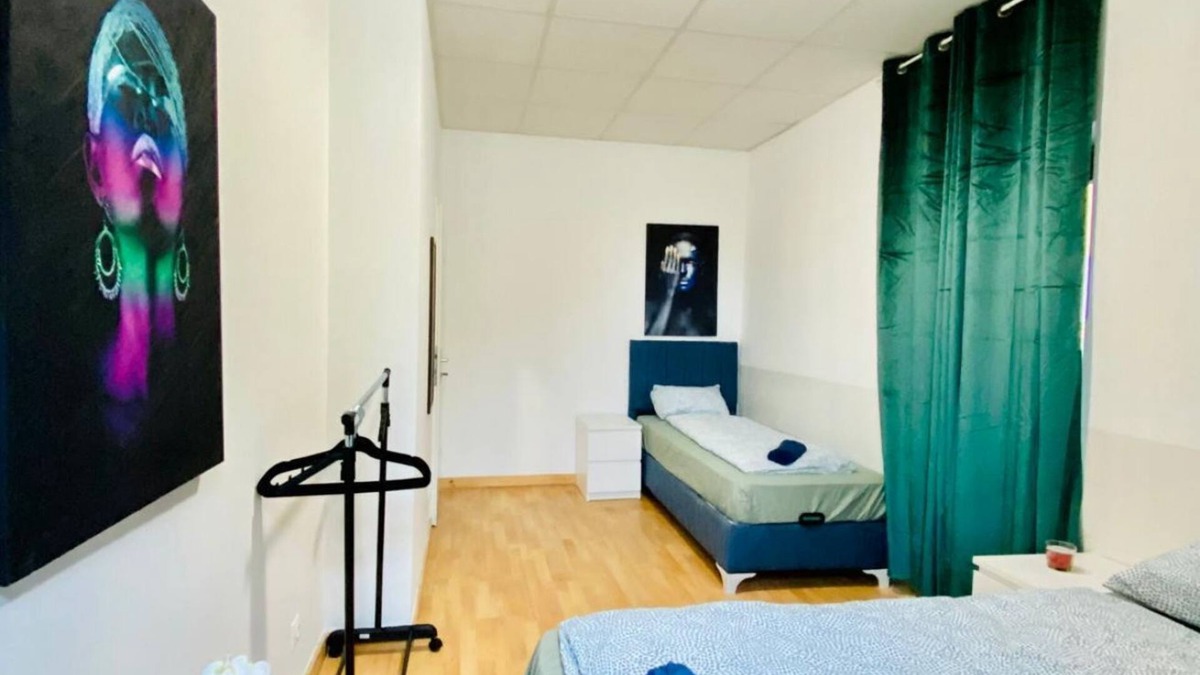 Liesing Apartment | Bright Room in Shared Apt with Easy City Access