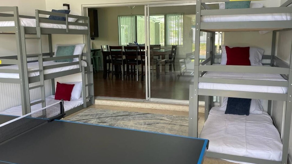 Bradenton House | Bright, spacious 4 bedroom heated pool home that comfortably sleeps 12 people!
