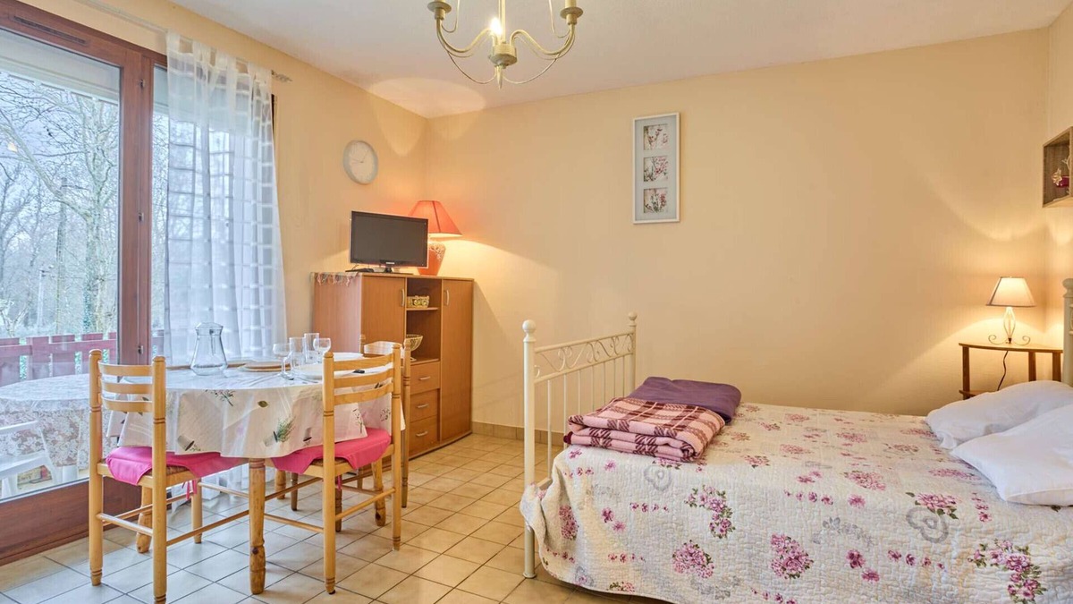Barbotan-les-Thermes Apartment | Bright Studio T1 with Terrace, for 2 Guests - Free Wifi