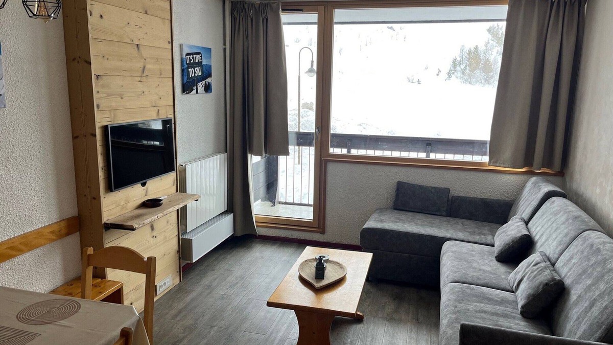 Le Lavachet Apartment | Bright Studio Near Slopes · Balcony · WiFi · Pet-Friendly