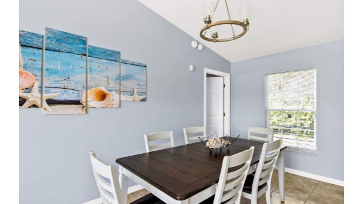 Deltona Lakes House | Bright, sunny, spacious house close to nearby attractions