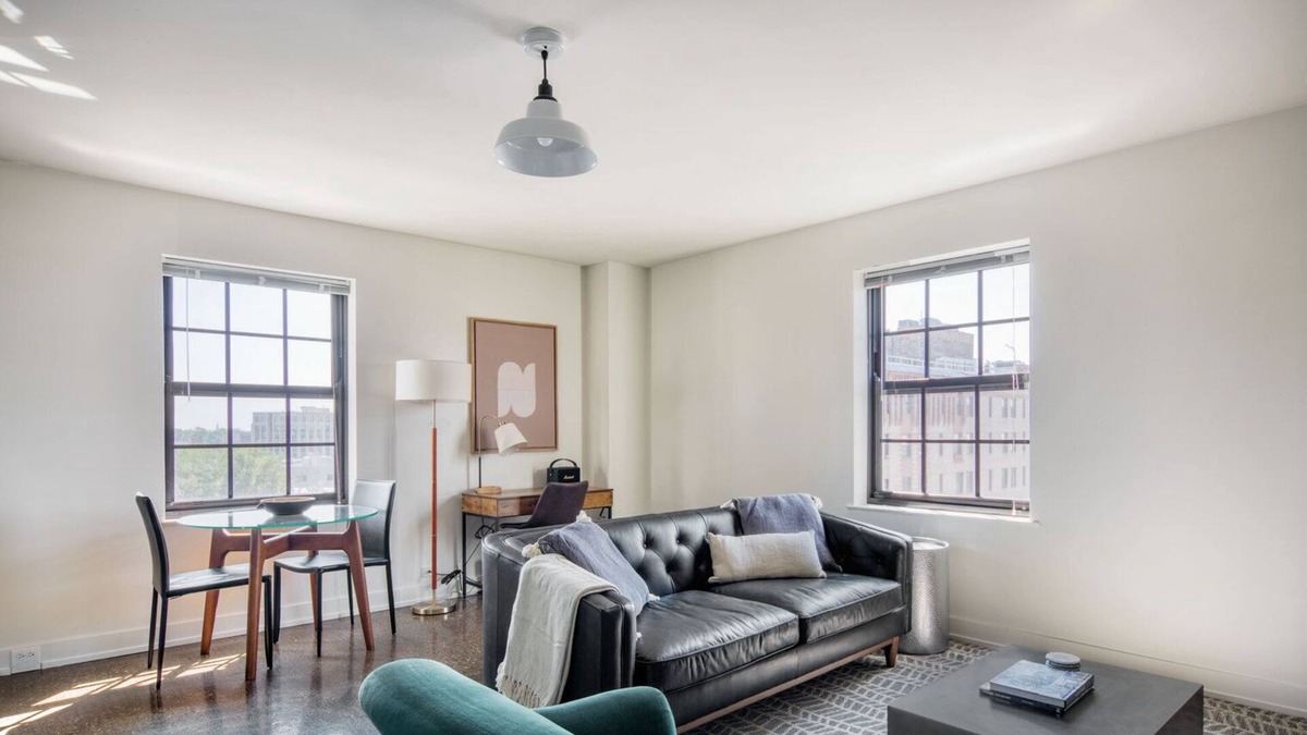 Uptown Apartment | Bright Uptown 1BR w/ Gym w/ Boxing Ring, nr Red Line, by Blueground