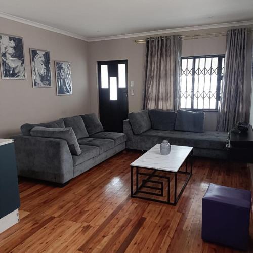 Bluff Apartment | Brighton Beach Home
