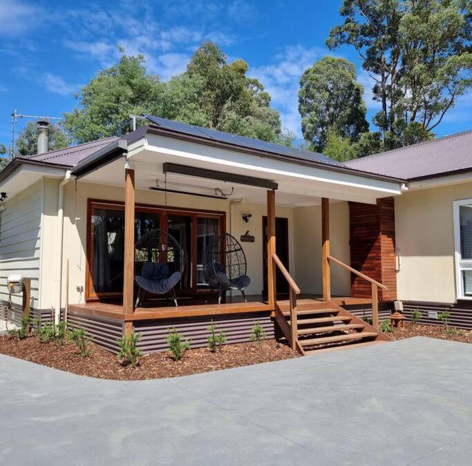 Marysville House | Brighton Falls - Just a short stroll to Township..