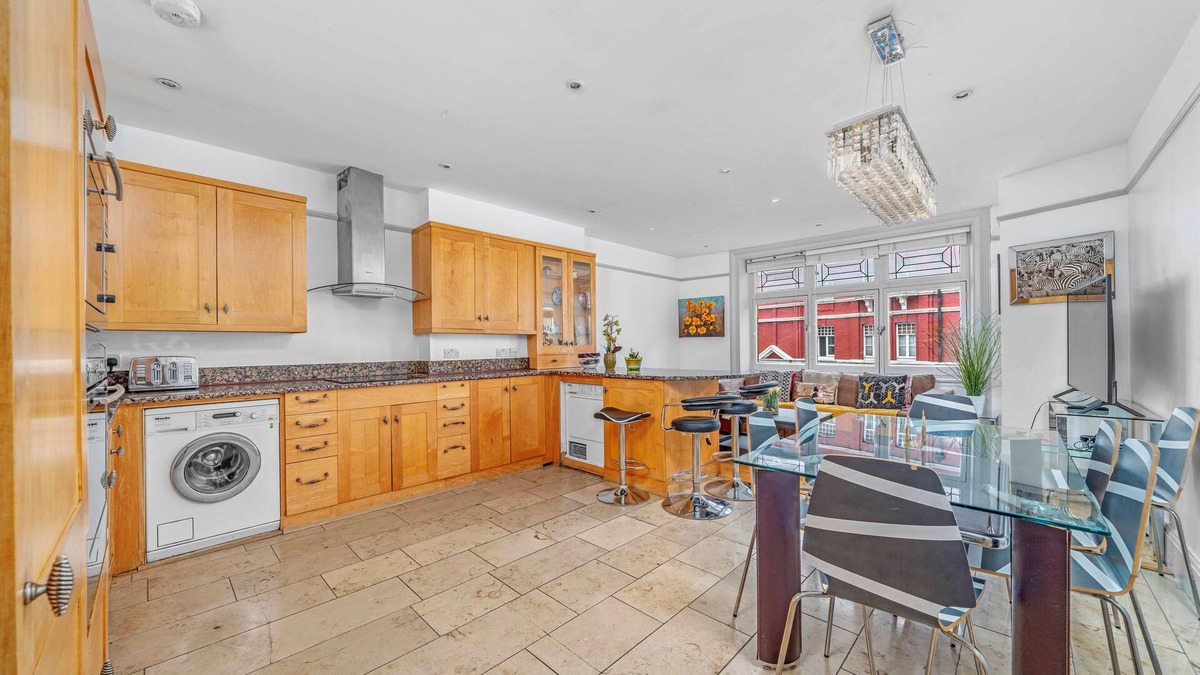 Bryanston and Dorset Square Apartment | Brilliant 6 Bed Flat in Londonn
