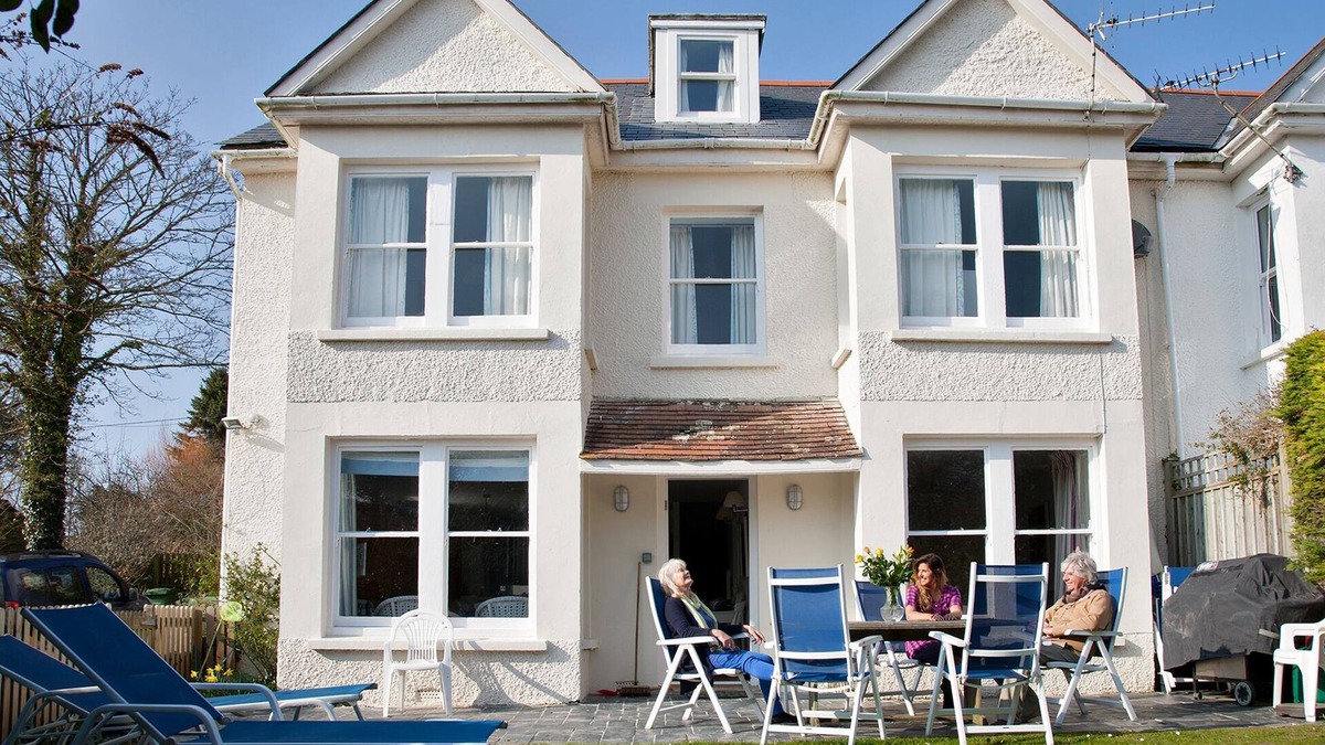 Trebetherick House | Brilliant location in Daymer Lane