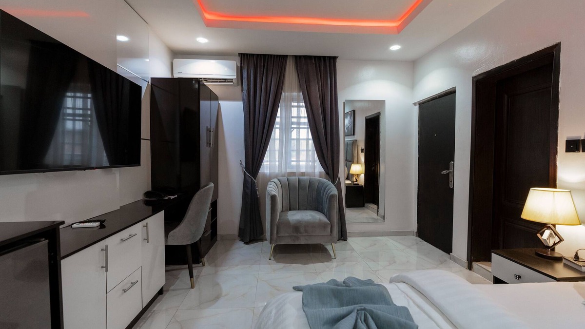 Ojodu Hotel | BRIMUYO HOTEL