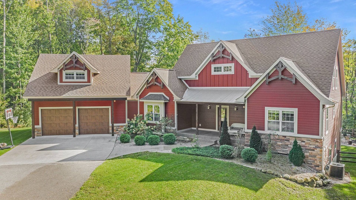 Holland House | Bring the Family! Enjoy exploring SW Michigan!