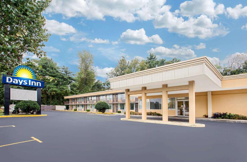 Bristol Hotel | Bristol Parkway inn
