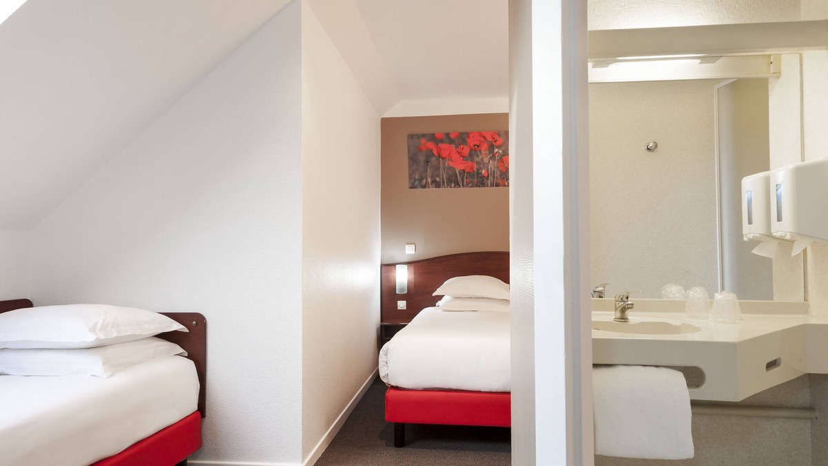 Arras Hotel | Brit Hotel Essentiel Arras