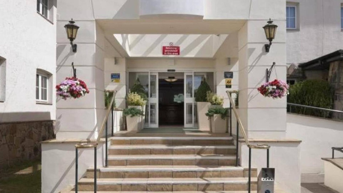 Wilmslow Hotel | Britannia Airport Inn Manchester