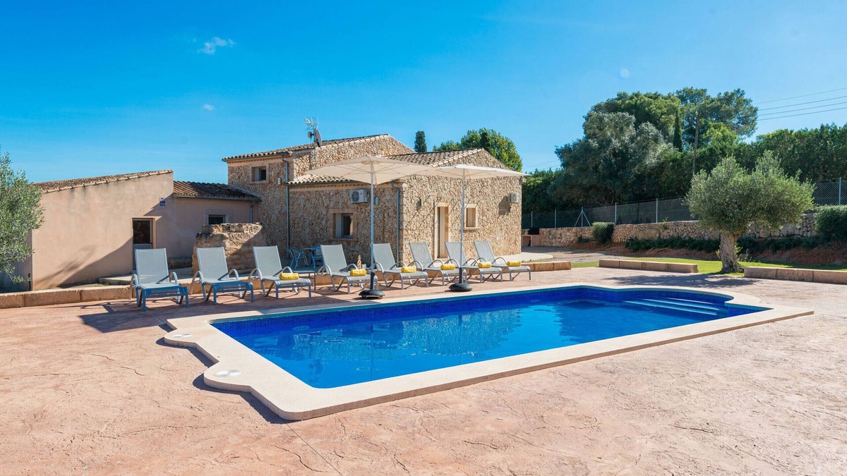 Sencelles Villa | BRIVO Finca for 6 with pool in Sencelles