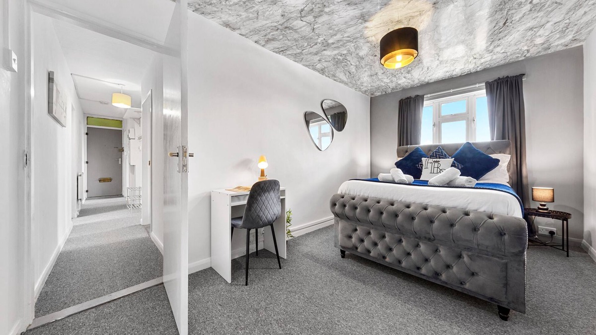 Coldharbour Apartment | Brixton Spacious - FBS Homes