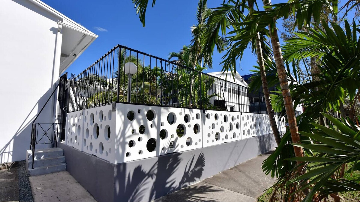 The Roads Apartment | Broadway Suites Downtown by RocketStay