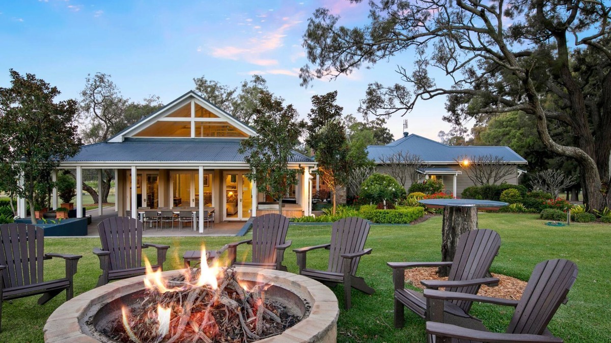Pokolbin House | Brokenback Vineyard Estate