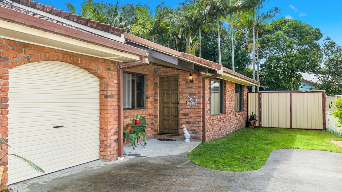 Iluka Apartment | Bromeliads Bring your pets