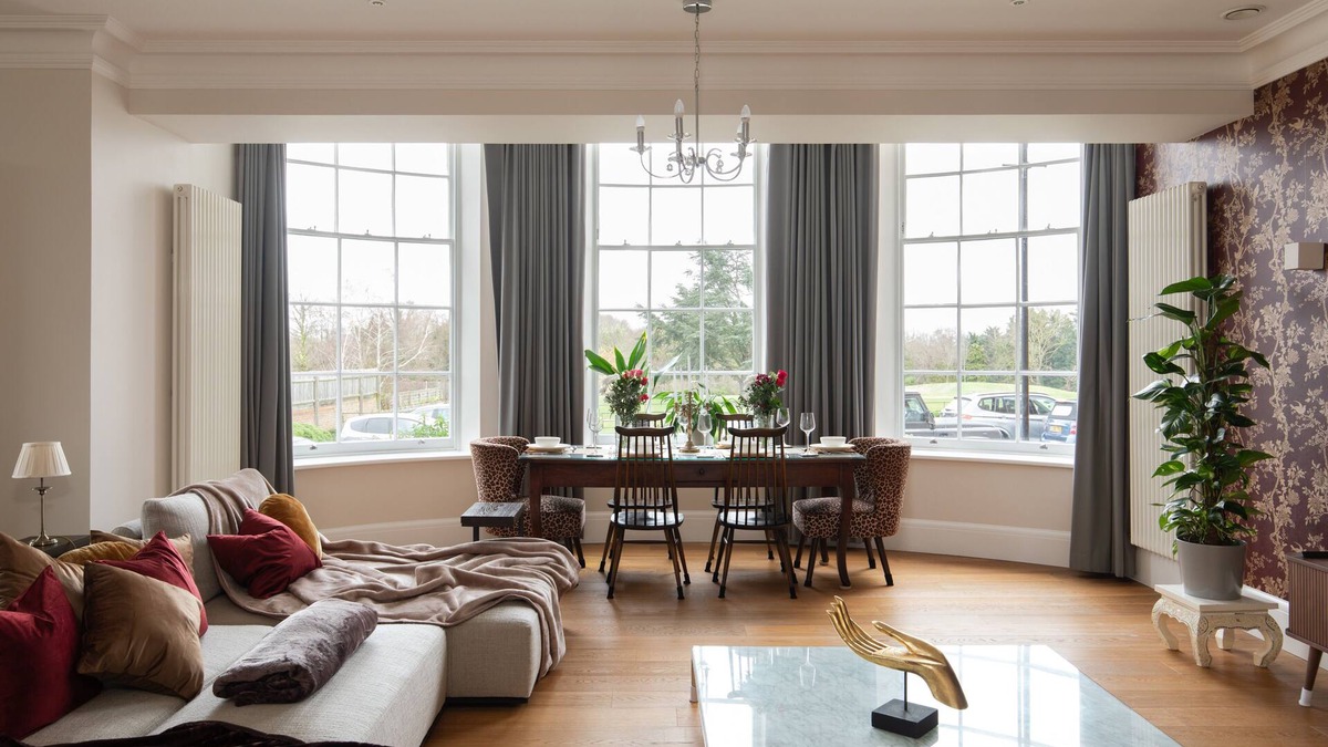 Plaistow and Sundridge Apartment | Bromley- Exclusively luxurious, high spec 2 bed/2 bath flat on private grounds