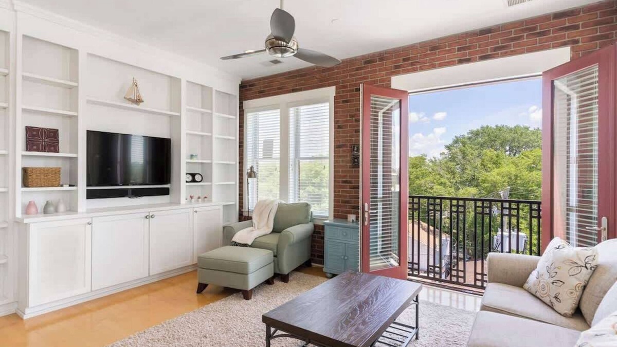 River District Apartment | Brooklyn Arts Condo S