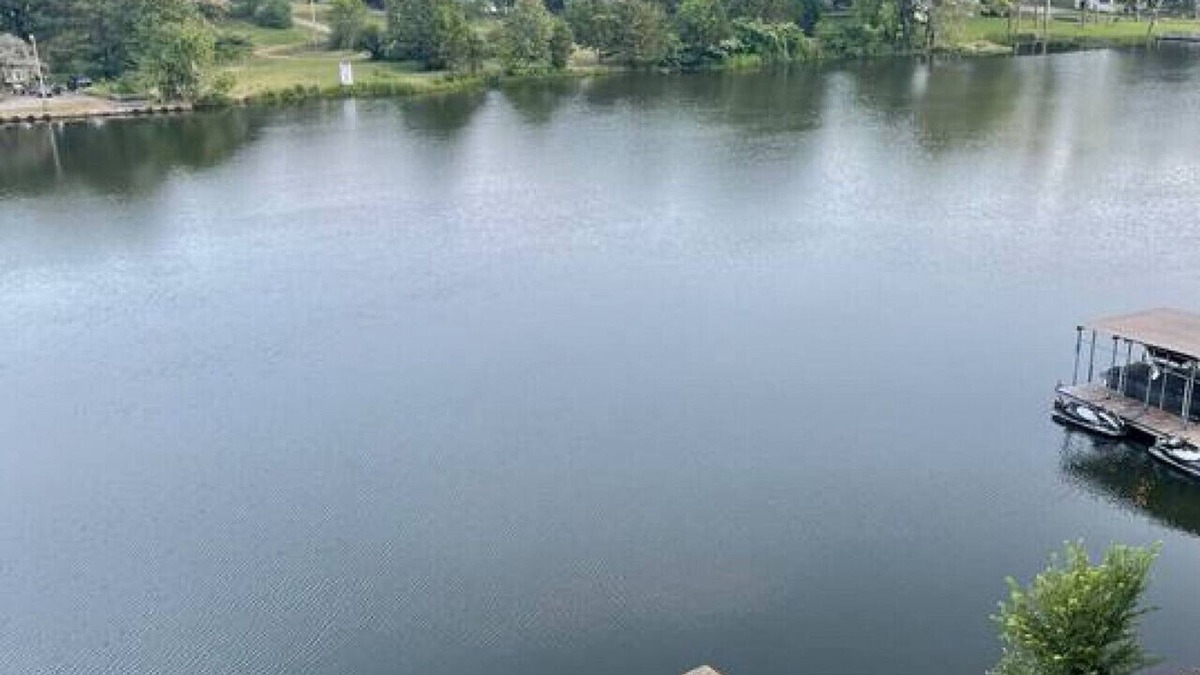 Mid America Apartment | Brooklynn`s Bay, Romantic Lakefront Condo Retreat