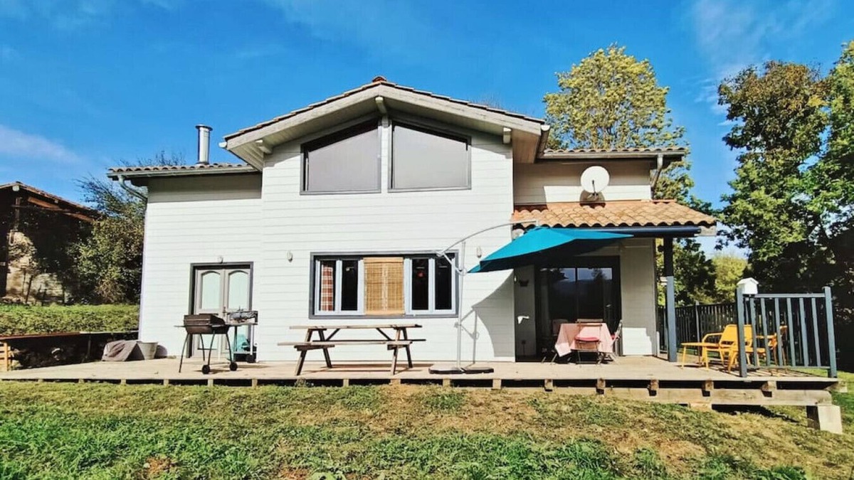 La Bastide-de-Serou Ski Chalet | Brouzenac · Superb modern chalet with 12 possible beds in the