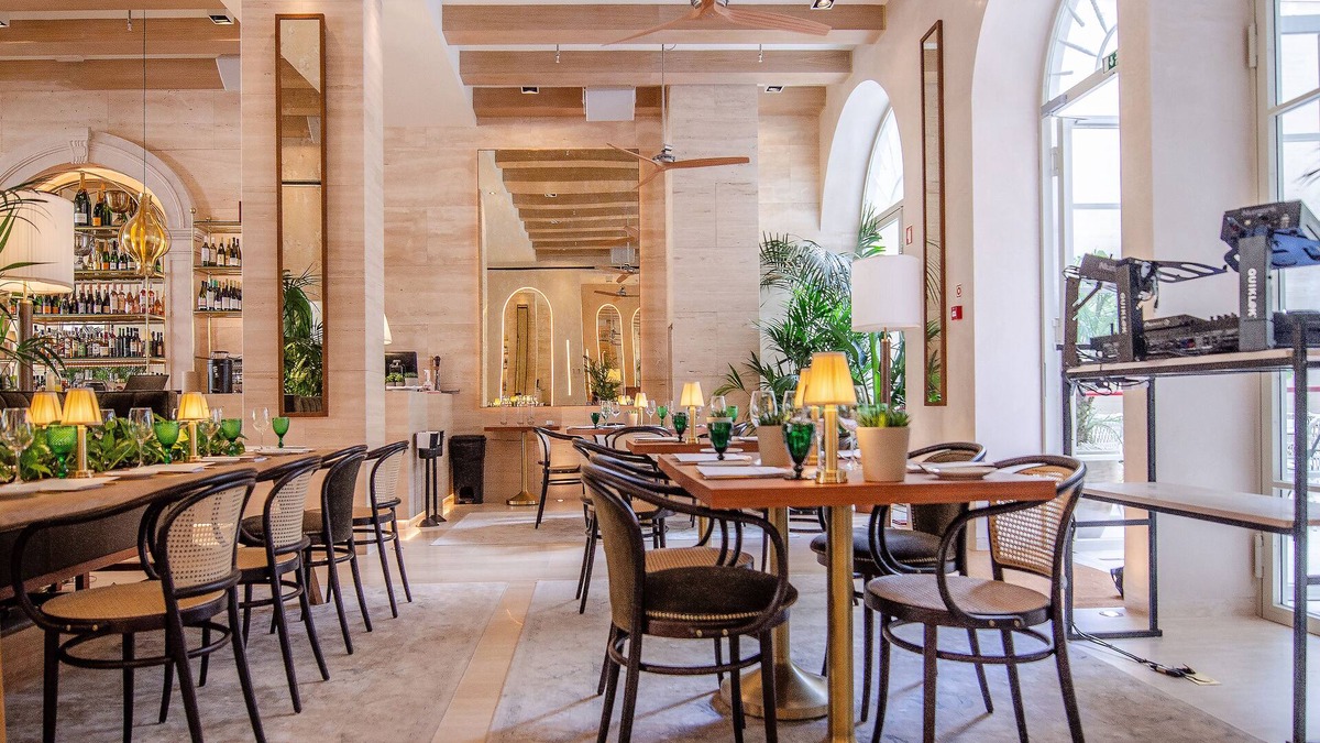 Santo Antonio Hotel | Browns Avenue Hotel