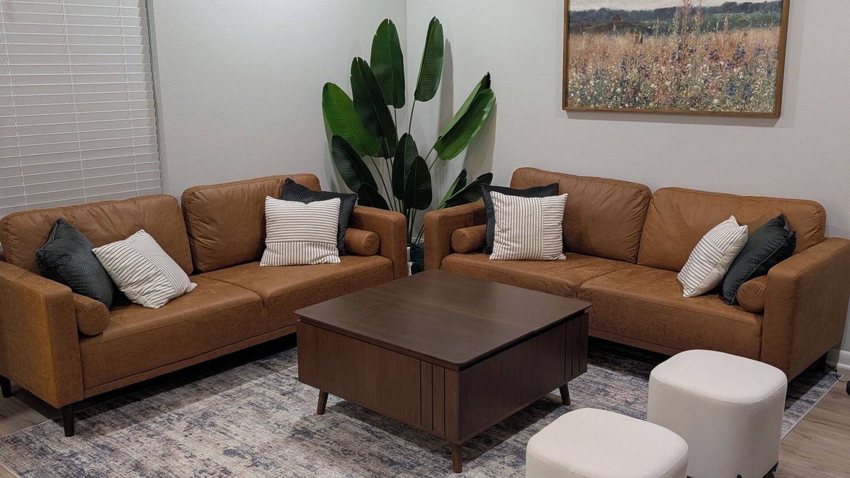 Mitte Cultural District Apartment | Brownsville Downtown Getaway