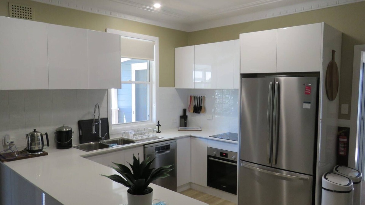 South West Rocks House | BROWNY'S R & R - Beach Cottage