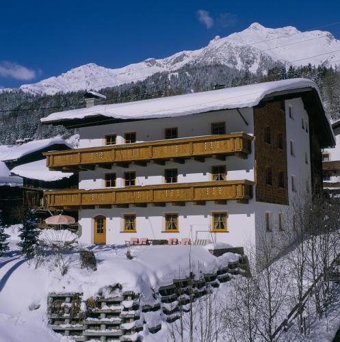 Pettneu am Arlberg Apartment | Brunnenhof Apartments