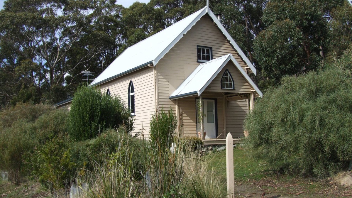 Alonnah Hotel | Bruny Island Escapes and Hotel Bruny