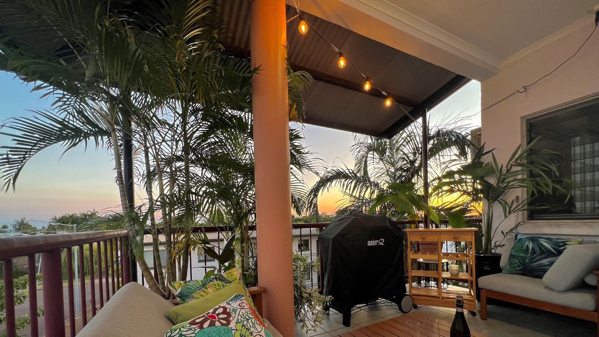 Larrakeyah Apartment | Brushstrokes Hideaway, a Delightful, Modern Tropical Haven in Darwin City