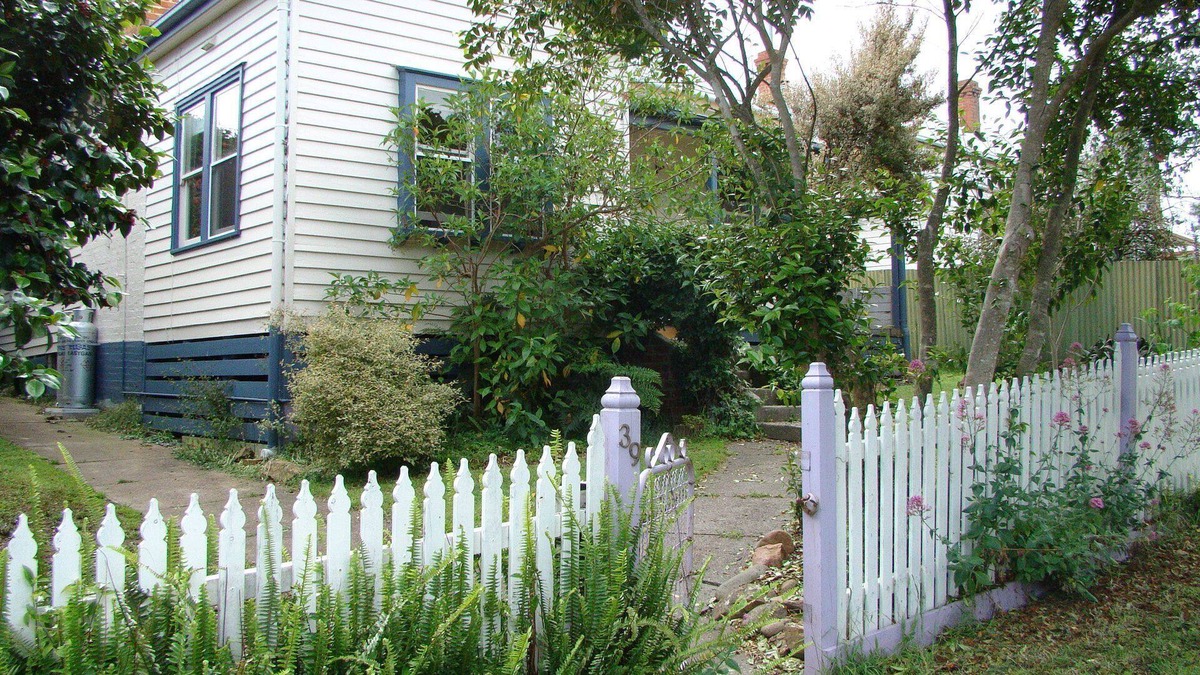 Bruthen House | Bruthen Self Contained Cottage