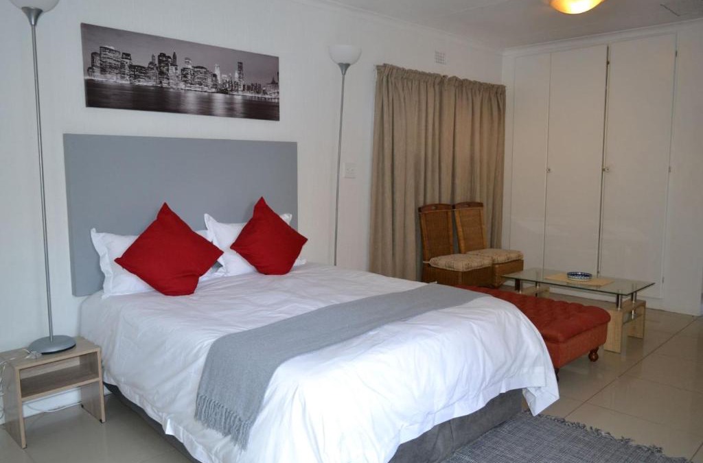 Greater Johannesburg Metropolitan Area Apartment | Bryanston Elgin - Cottage 2