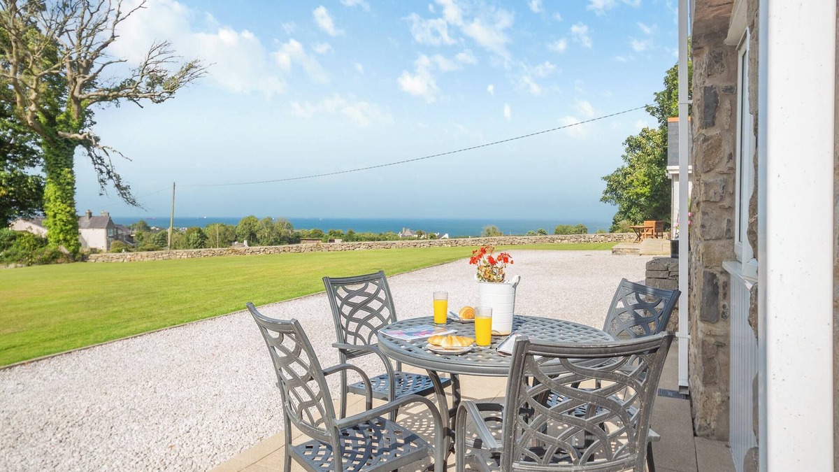 Moelfre Cottage | Bryn Awelon Bach - UK44123