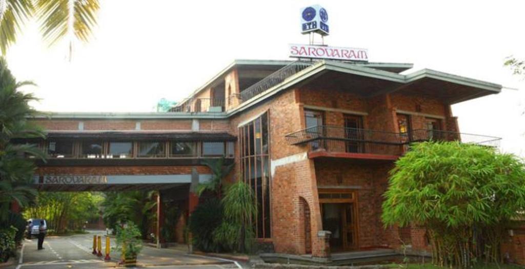 Kochi Hotel | BTH Sarovaram