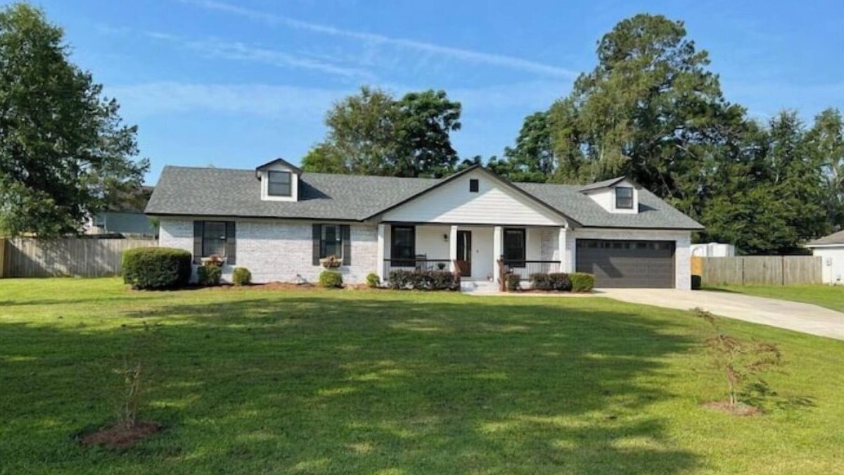 Valdosta House | Bubba & Lulu's Northlake Rental