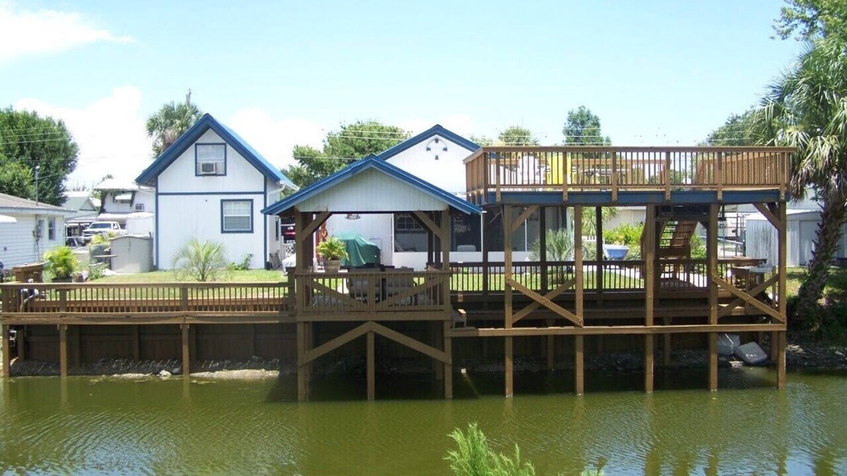 Buckhead Ridge House | Buckhead Ridge Waterfront House-It's 5:00 Somewhere in Buckhead Ridge